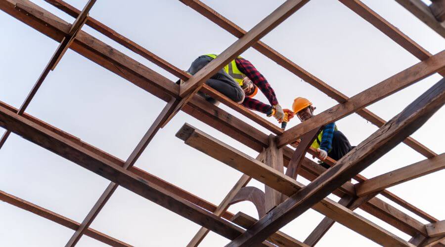 Professional gutter cleaning services in La Canada Flintridge, CA